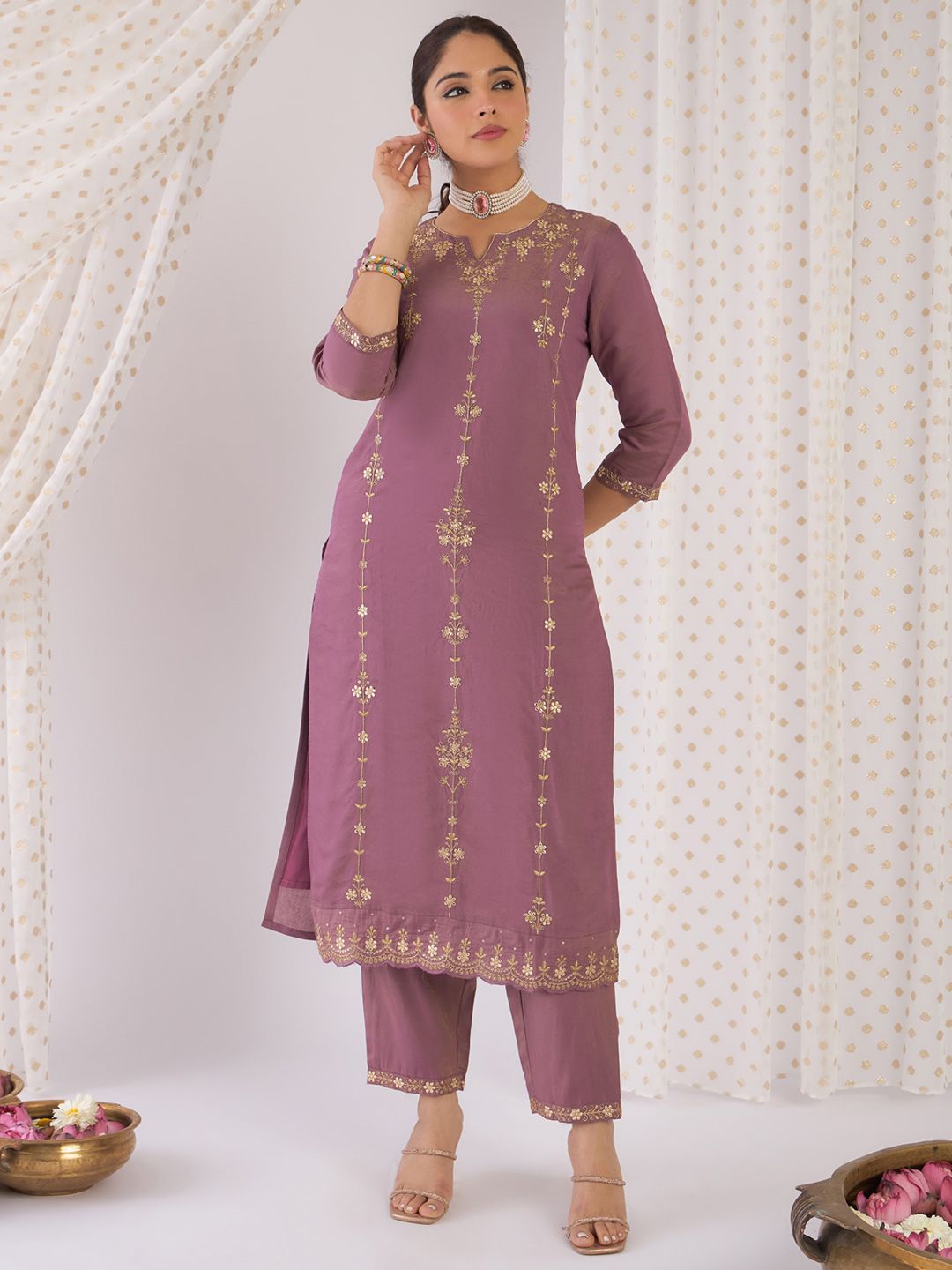 Dhiyona IE Floral Embroidered Notch Neck Zari Straight Kurta With Trouser And Dupatta