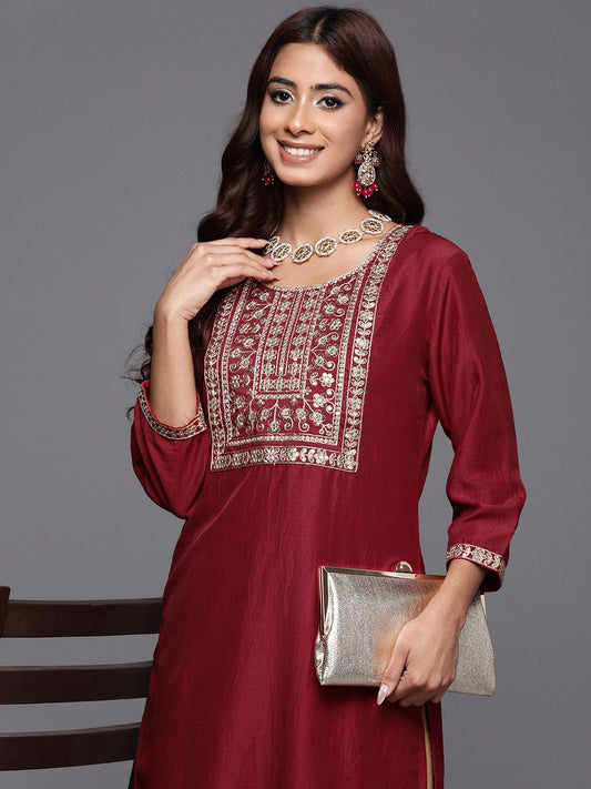 Dhiyona IE Women Floral Embroidered Sequinned Kurta