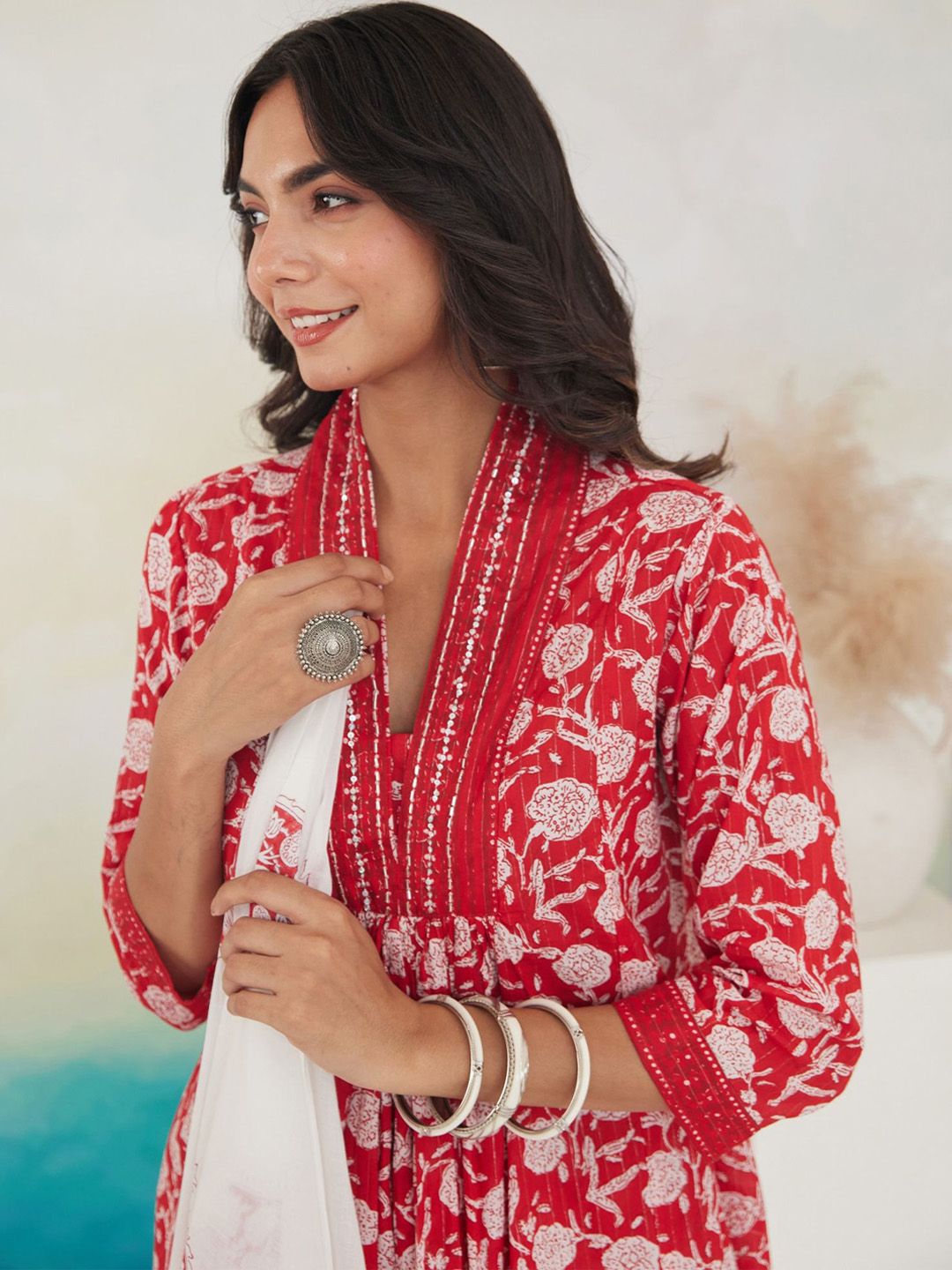 Dhiyona IE Women Floral Printed Pleated Beads and Stones Pure Cotton Kurta with Trousers & With Dupatta