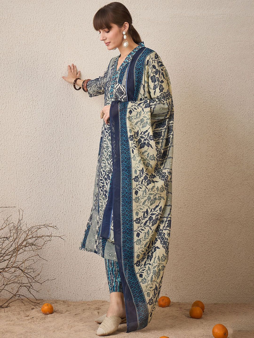 Women Floral Printed Regular Pure Cotton Kurta with Trousers & With Dupatta