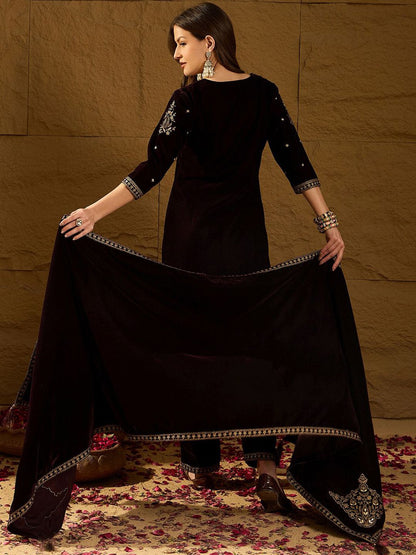 Dhiyona PD Women Floral Embroidered Velvet Straight Kurta & Trousers With Dupatta