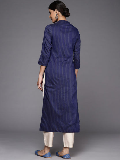Dhiyona IE Women Navy Blue Striped Kurta