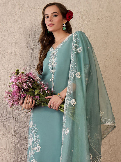 Dhiyona IE Women Floral Embroidered Regular Thread Work Kurta with Trousers & With Dupatta