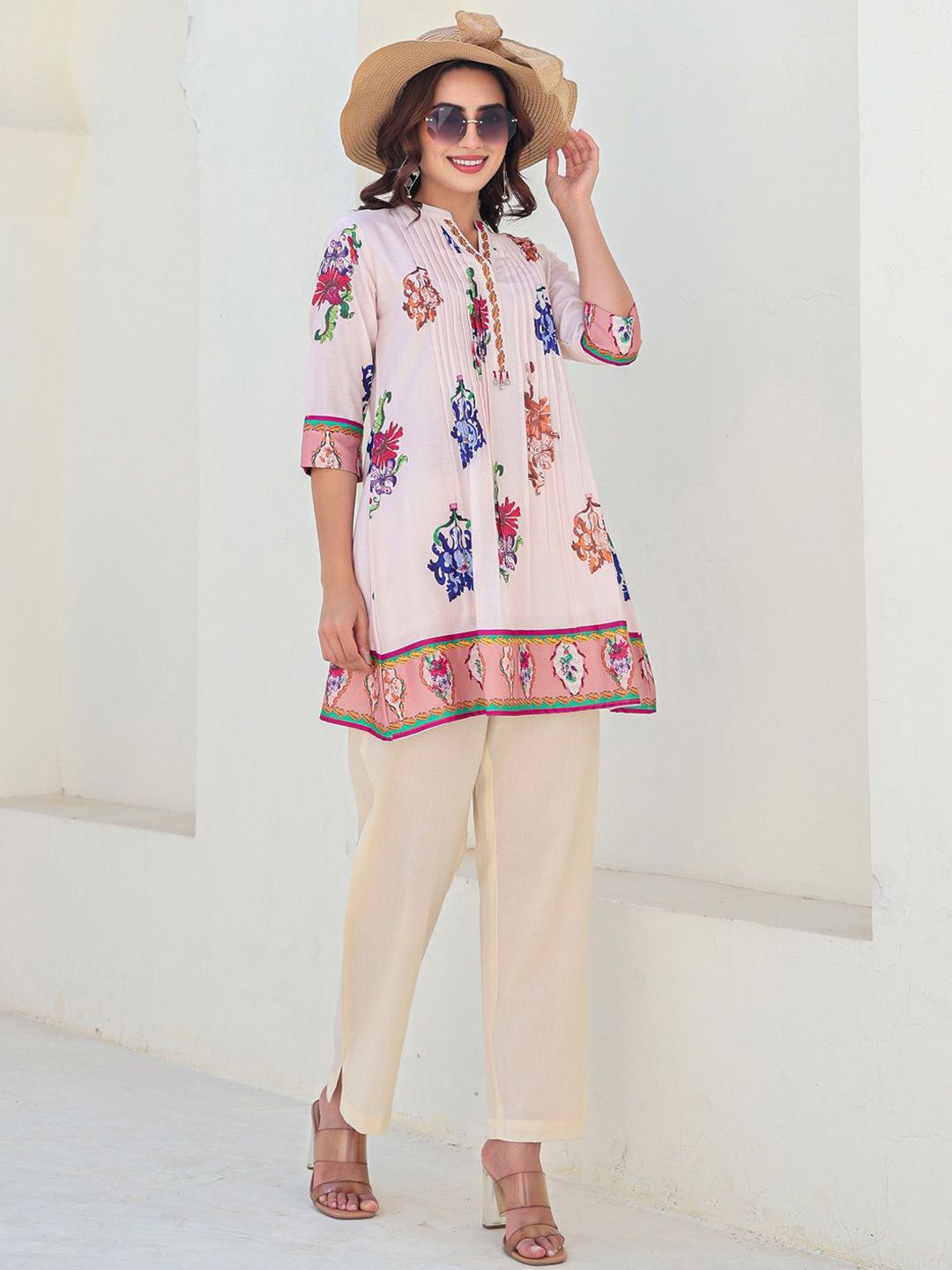 Floral Printed Mandarin Collar Pure Cotton Kurta With Trousers