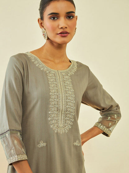 Dhiyona SO Women's Brown Ethnic Motifs Embroidered Regular Sequinned Kurta With Trousers