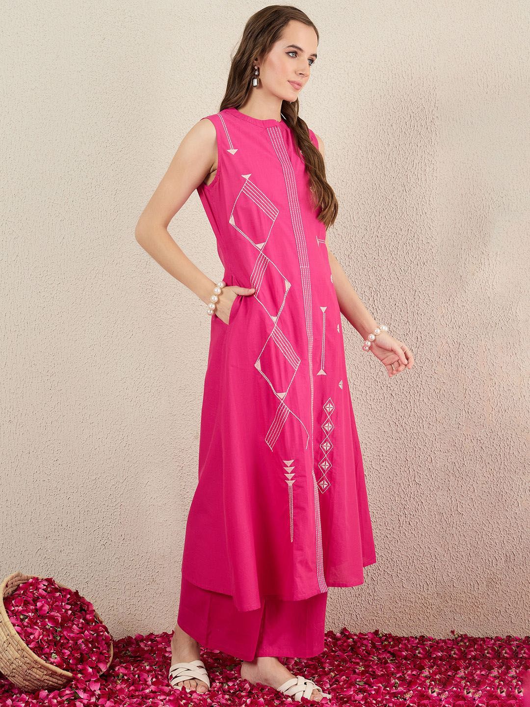 Women Ethnic Motifs Embroidered Regular Pure Cotton Kurta with Palazzos