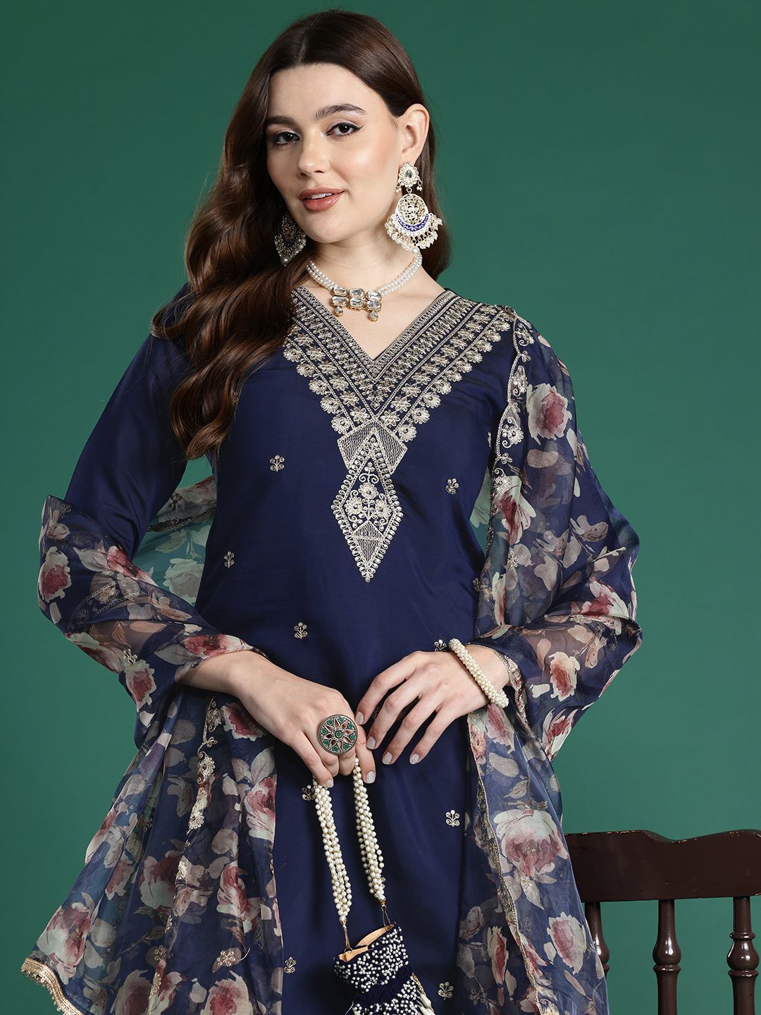 Ethnic Motifs Embroidered Zari Kurta With Trousers & Dupatta