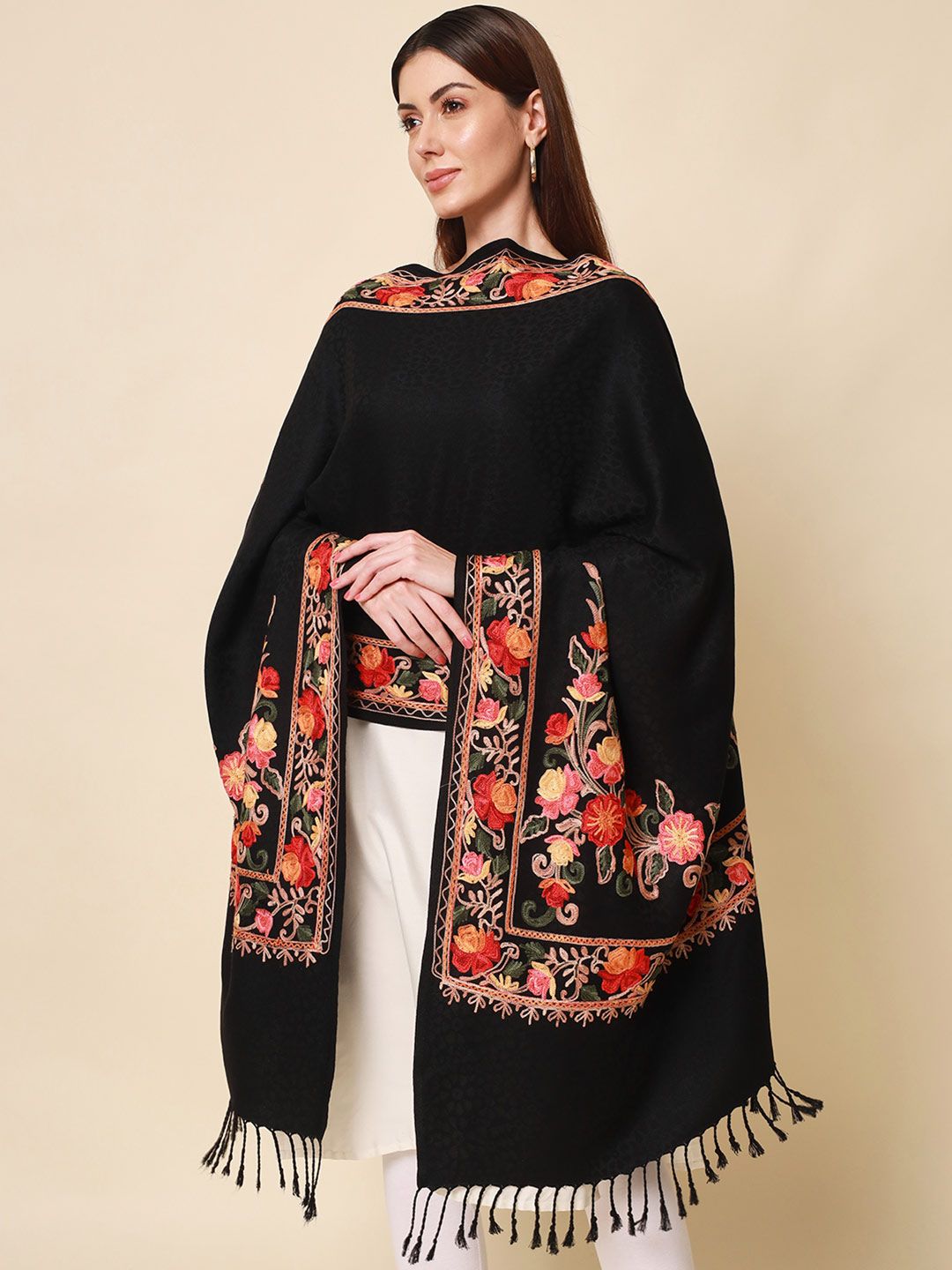 Dhiyona PA Women Black Floral Embroidered Shawl