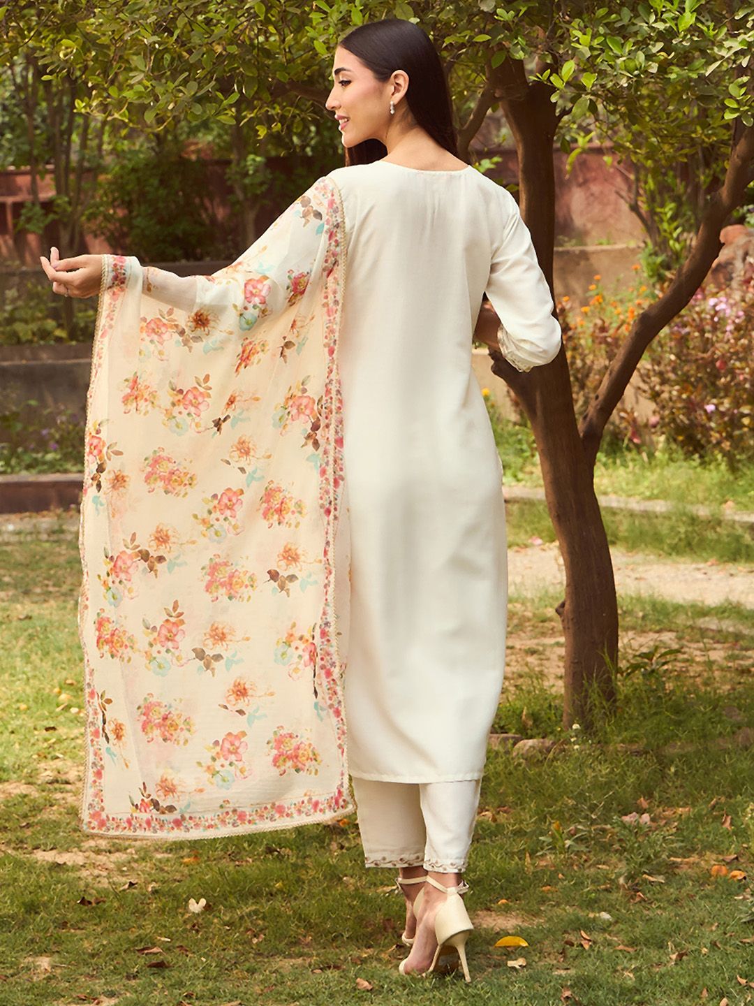 Dhiyona IE Ethnic Motifs Embroidered Tie-Up Neck Straight Kurta with Trousers & Dupatta