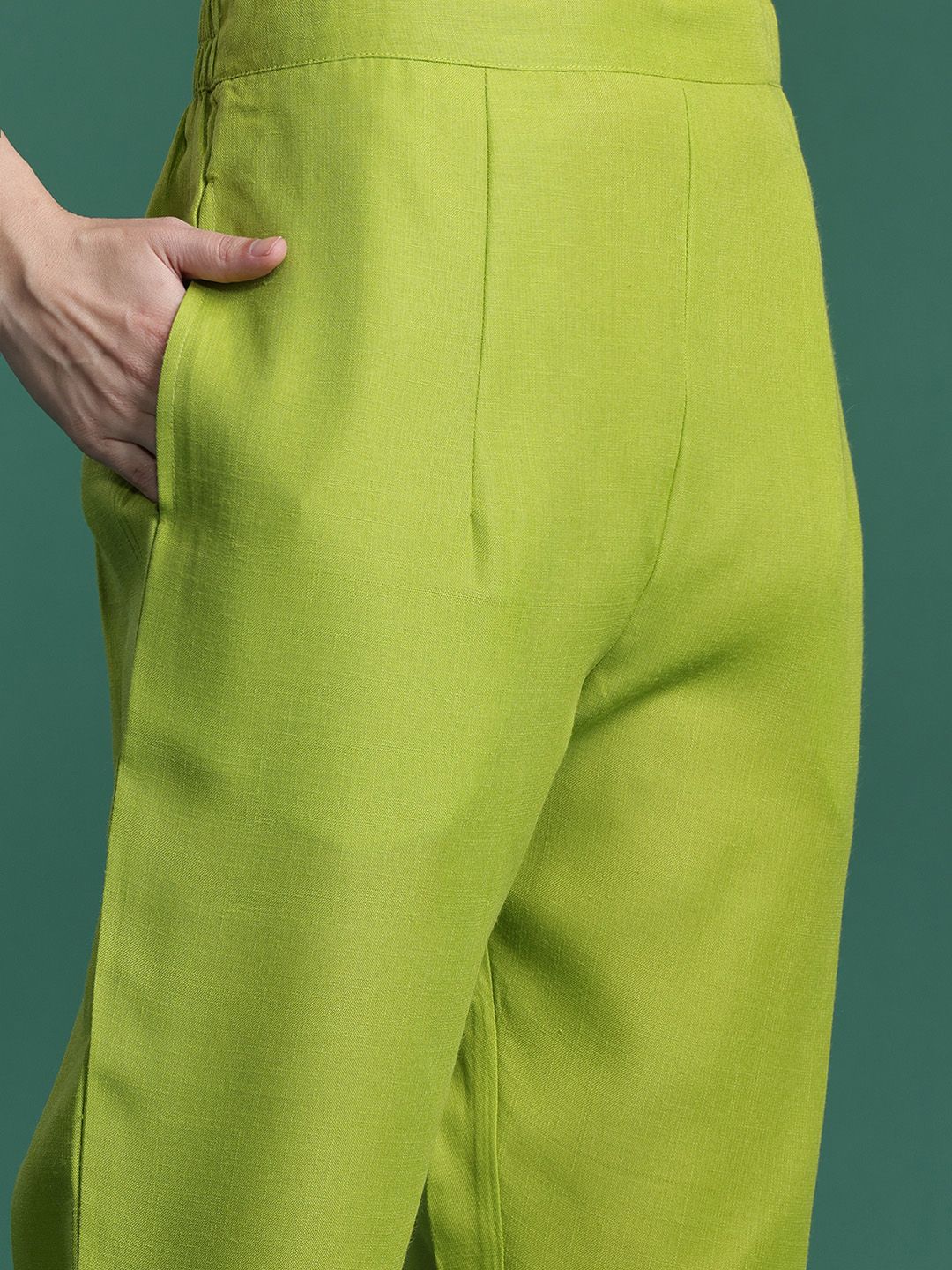 Ethnic Motifs Yoke Design Thread Work Kurta with Trousers & With Dupatta