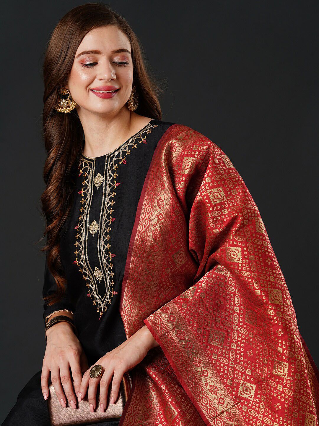 Dhiyona IE Ethnic Motifs Yoke Design Zari Kurta & Trousers With Dupatta