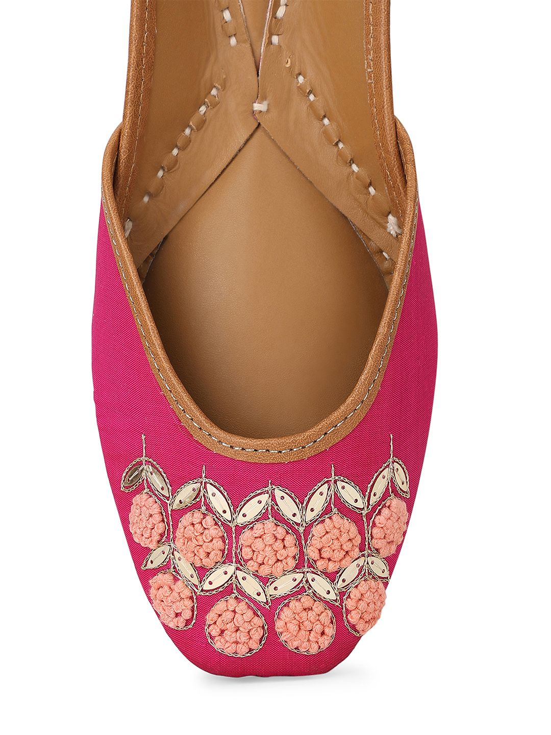 Dhiyona HOP Embellished Ethnic Mojaris