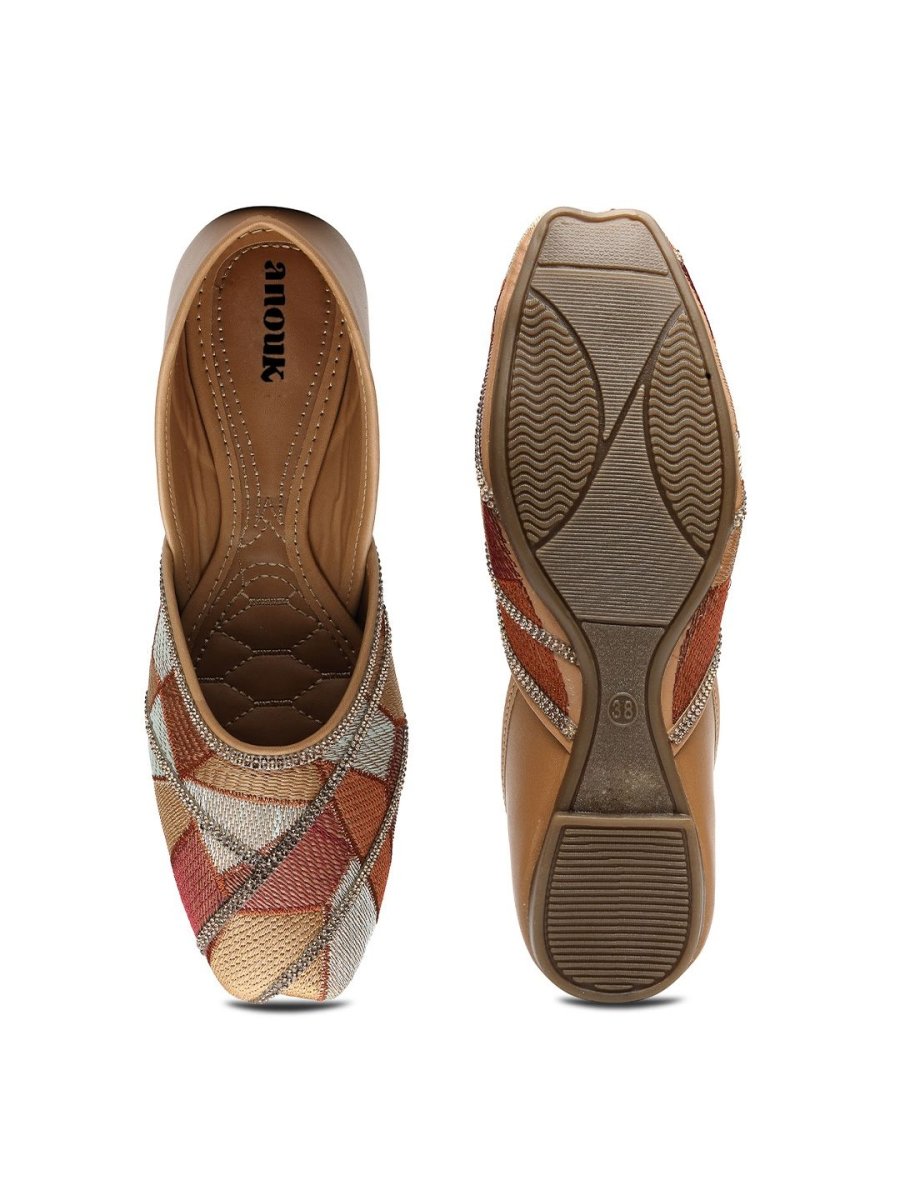 Dhiyona AK Women Solid Ballerinas Flats