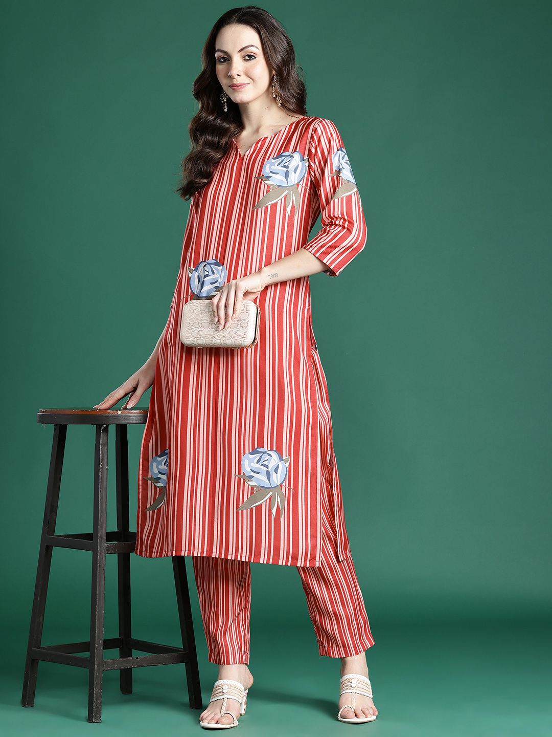 Dhiyona IE Floral Printed Regular Kurta with Trousers