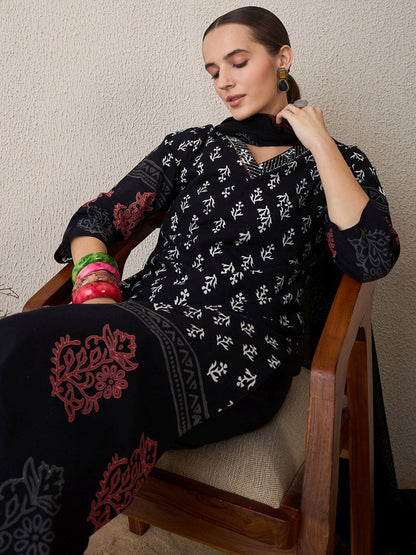 Floral Printed V-Neck Pure Cotton Straight Kurta With Trouser & Dupatta