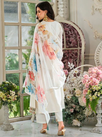 Ethnic Motifs Embroidered Zari Straight Kurta With Trousers & Dupatta