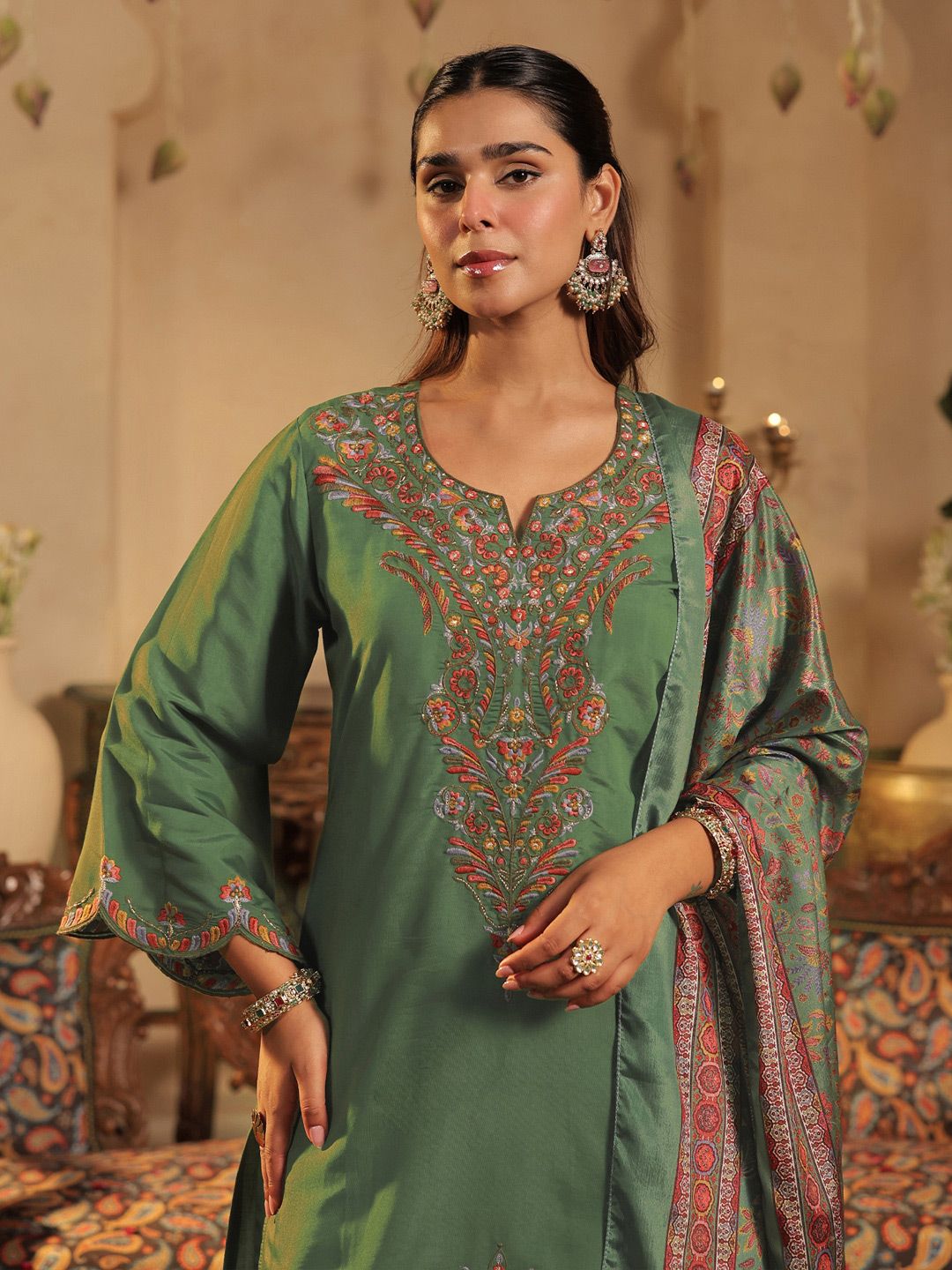 Women Ethnic Motifs Printed Kurta with Trouser & Dupatta