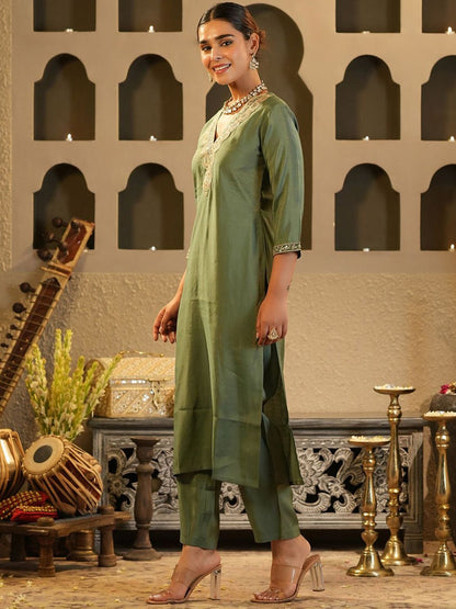 Women Woven Design Embroidered Kurta with Trousers