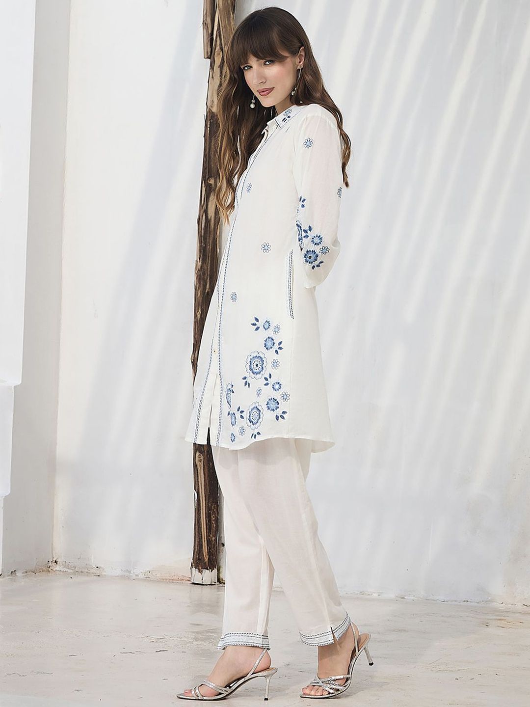 Floral Embroidered Thread Work Pure Cotton Kurta With Trousers