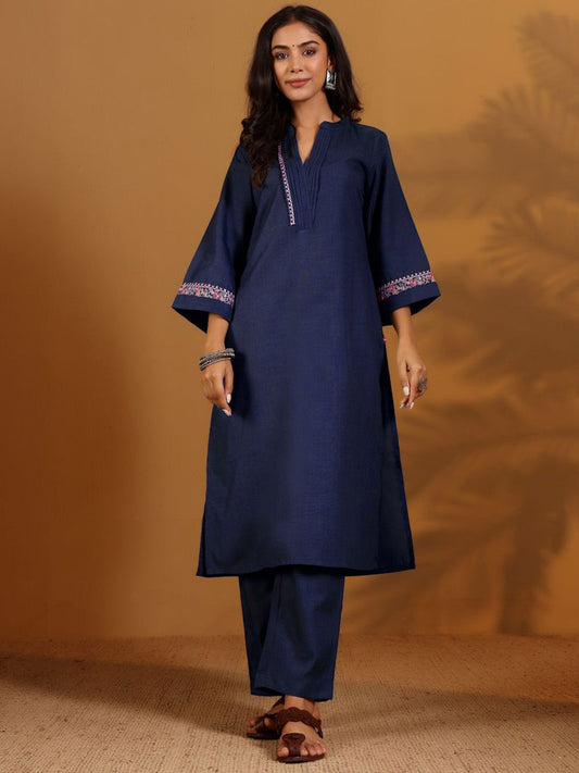 Dhiyona VA Women'sEmbroidered Straight Thread Work Kurta With Trousers