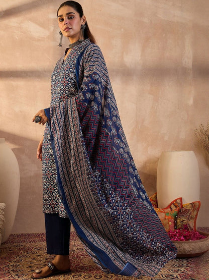 Women Ethnic Motifs Printed Cotton Kurta with Trousers & Dupatta