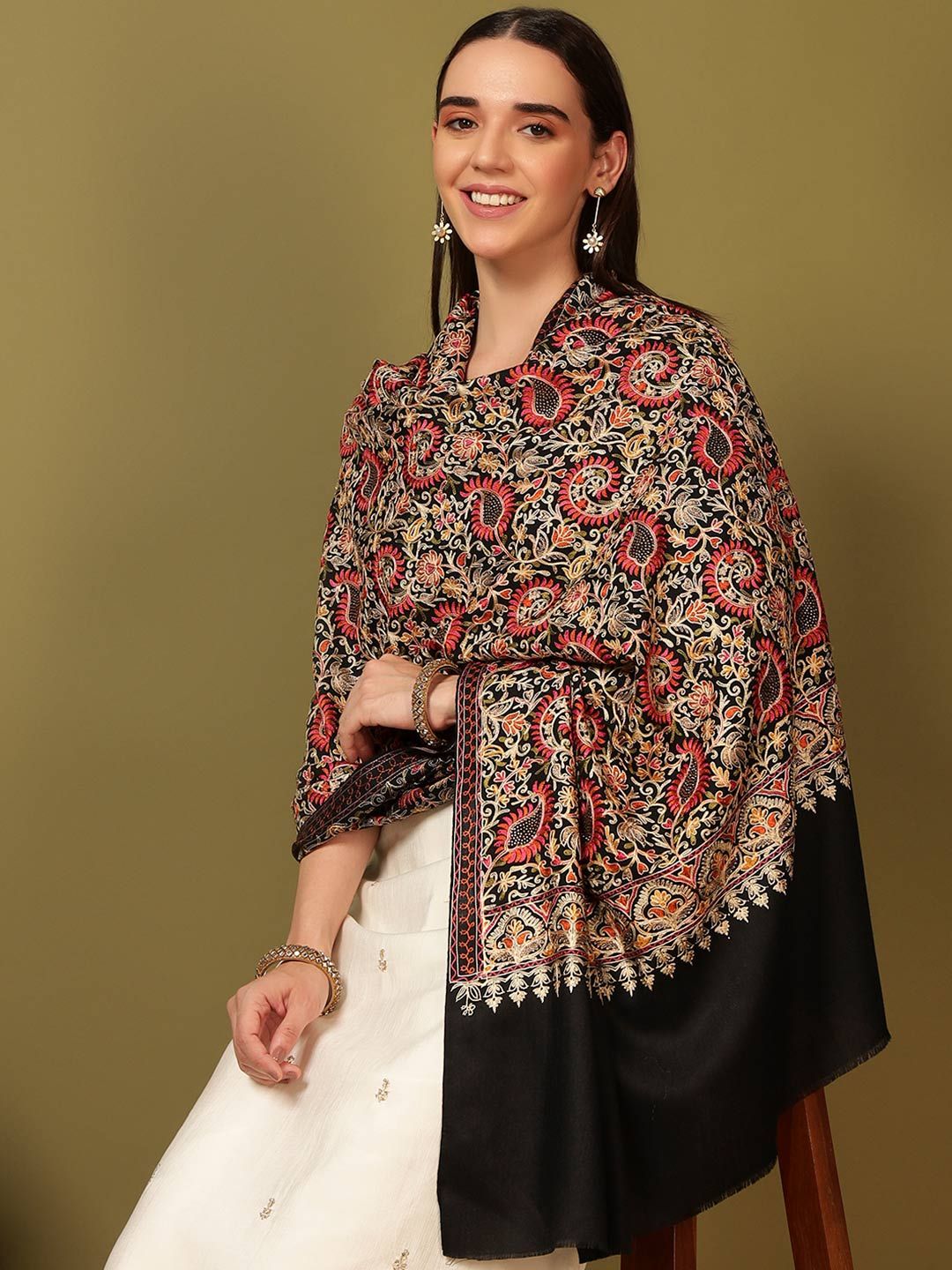 Dhiyona PA Paisley Embroidered Ruhani Woolen Nalki Shawl