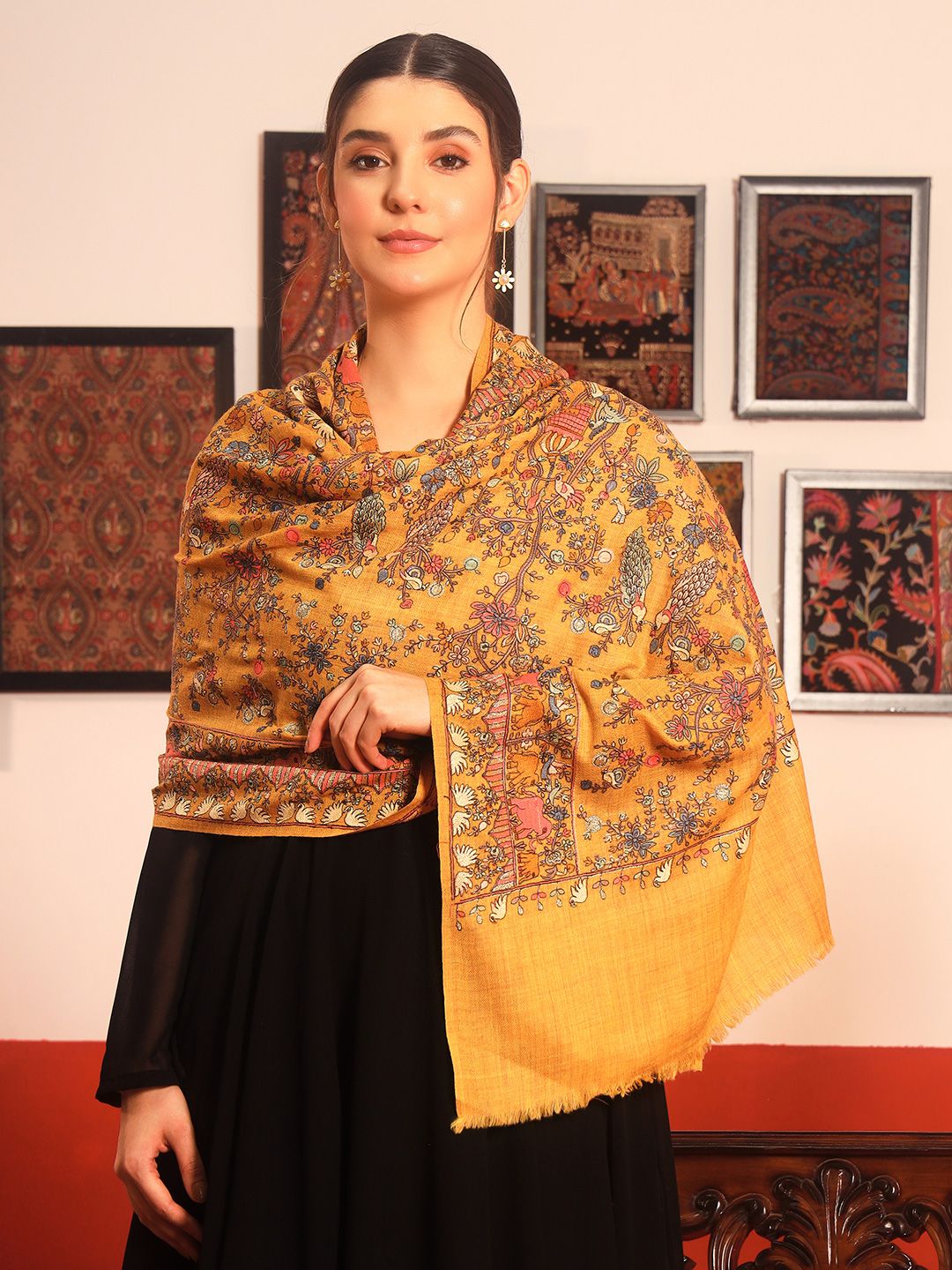 Dhiyona PA Paisley Embroidered Shawl