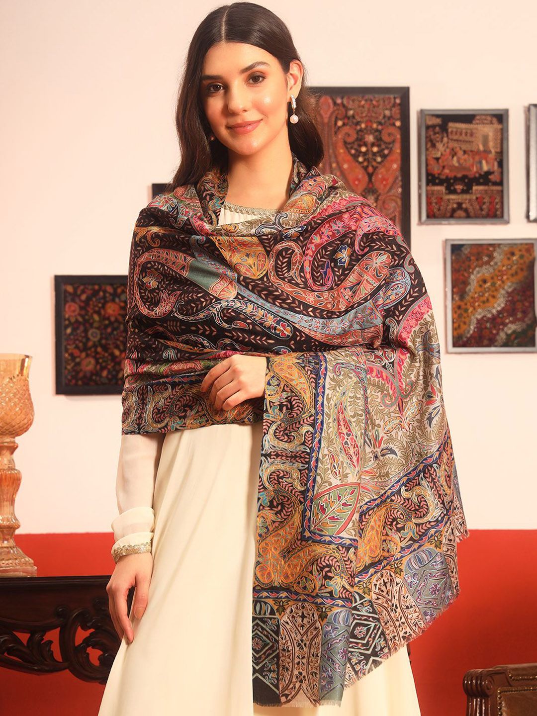 Dhiyona PA Paisley Embroidered Woolen Shawl