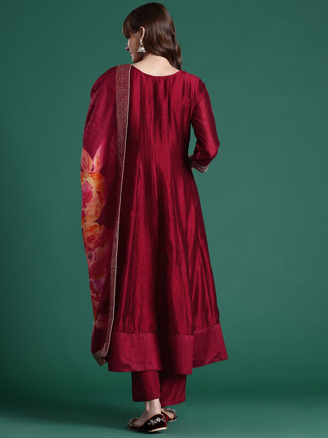 Ethnic Motifs Embroidered Sequinned Kurta with Trousers & With Dupatta