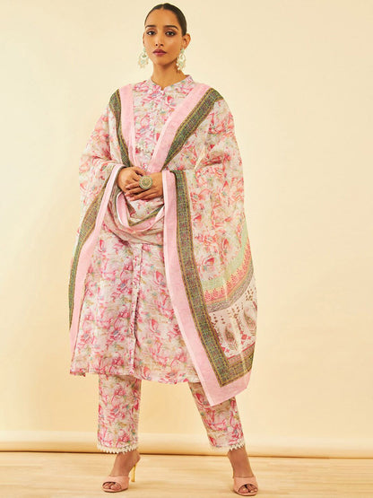 Dhiyona SO Women's Floral Printed Mandarin Collar Three-Quarter Sleeves Kurta Set