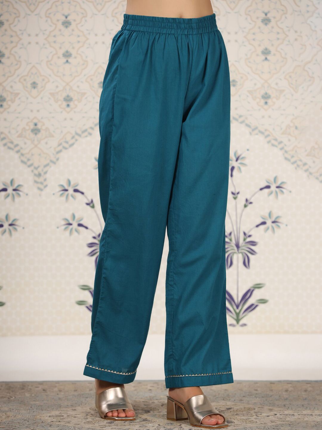 Dhiyona OD  Floral Printed Panelled Gotta Patti Pure Cotton Kurta Set