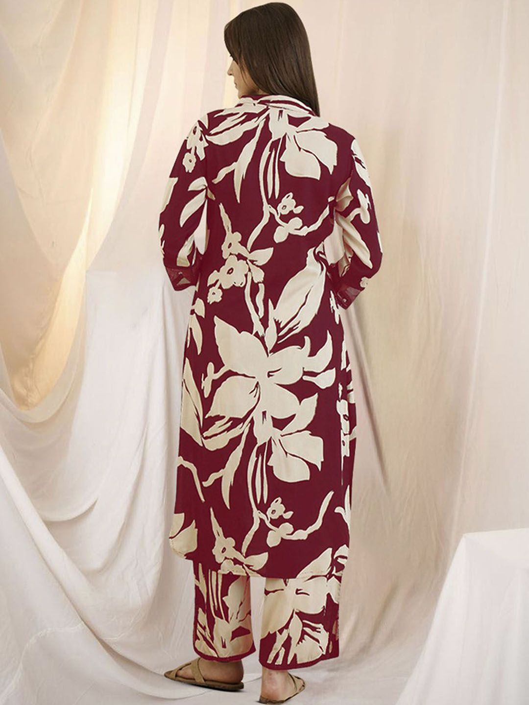 Dhiyona IE Floral Printed Three-Quarter Sleeves Tunic With Trouser