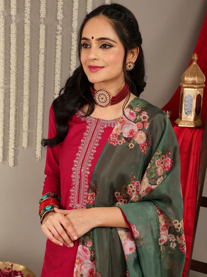 Dhiyona VA Women'sThread Work Detail Straight Kurta & Trousers With Dupatta