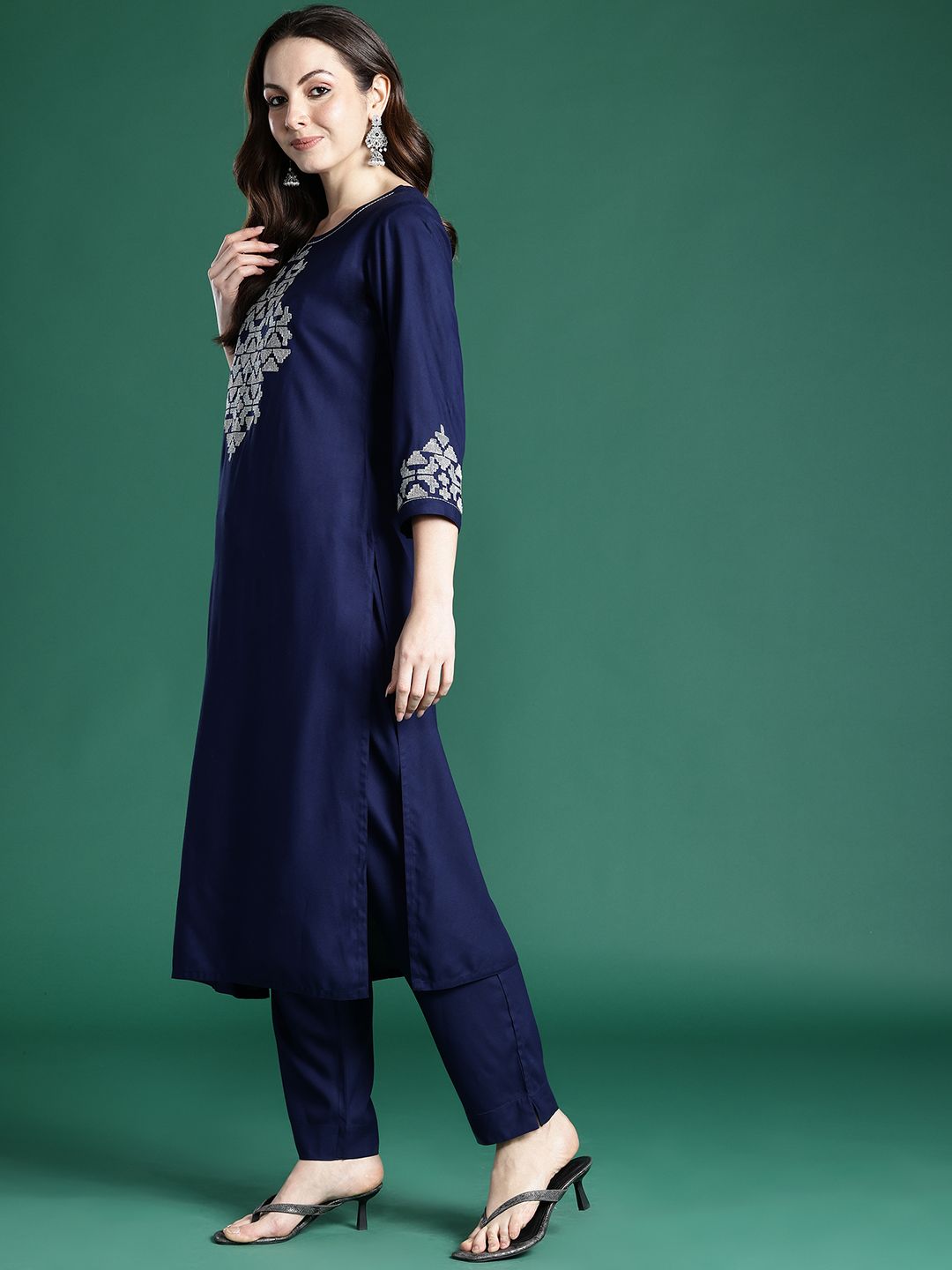 Ethnic Motifs Embroidered Kurta with Trousers & Dupatta