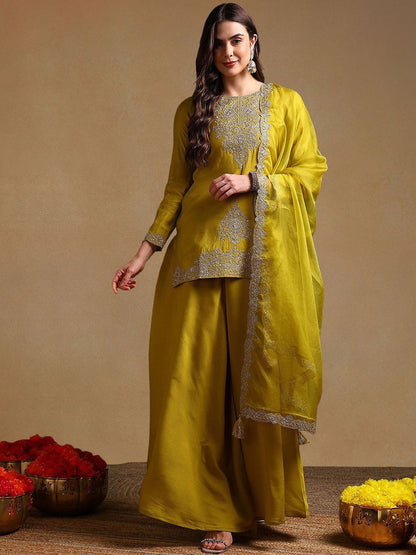 Dhiyona PD Women Women Floral Embroidered Kurti with Palazzo & Dupatta