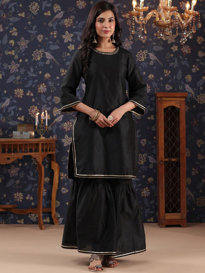 Dhiyona PD Women Thread Work A-Line Kurta With Sharara & Dupatta