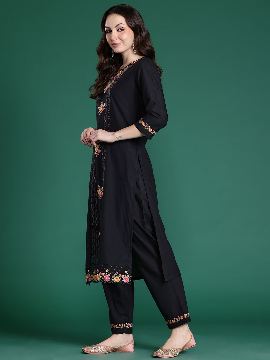 Dhiyona IE Floral Embroidered Pure Cotton Kurta with Trousers & Dupatta