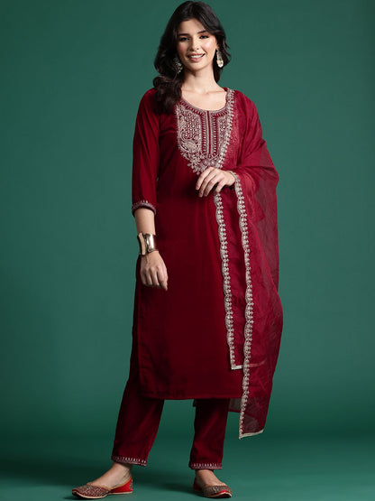 Dhiyona IE Ethnic Motifs Embroidered Zari Velvet Kurta with Trousers & With Dupatta