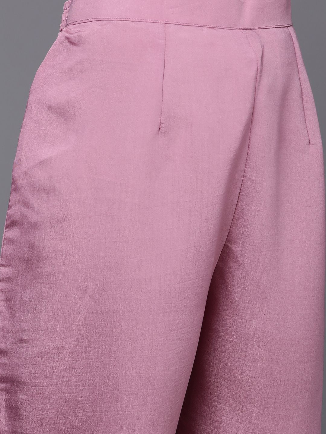 Women Floral Embroidered Regular Sequinned Kurta with Trousers & Dupatta