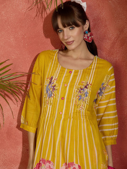 Women Floral Printed Pure Cotton Kurta with Trousers