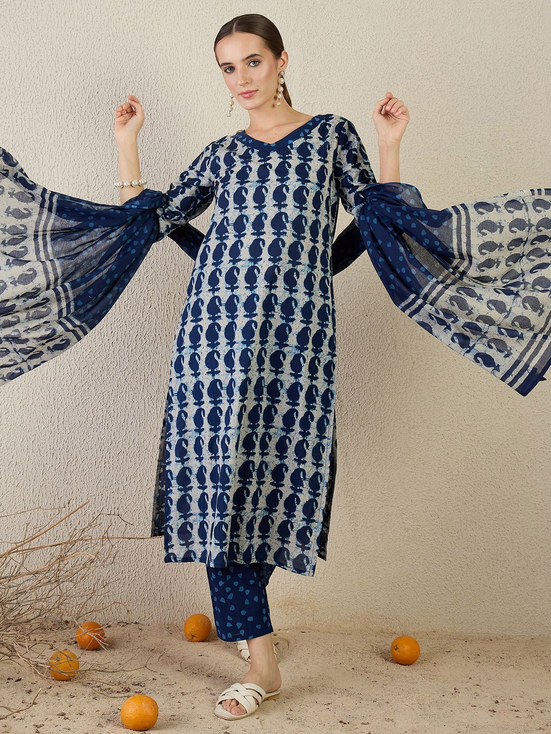 Women Paisley Printed Pure Cotton Kurta with Trousers & Dupatta