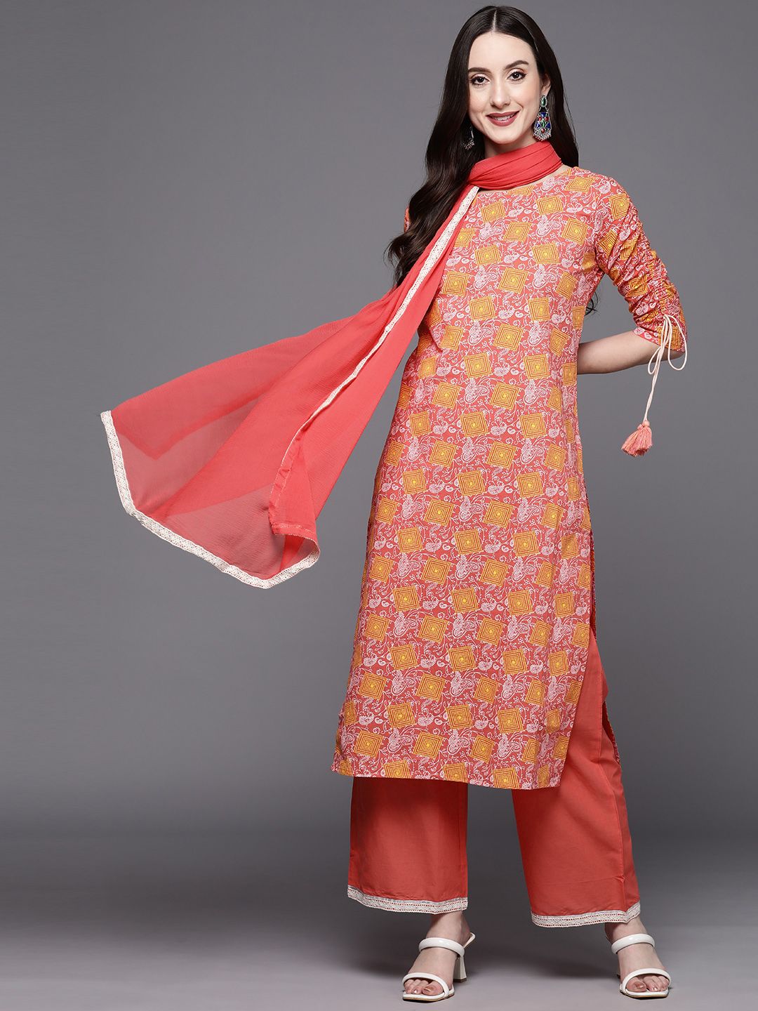 Women Pink Paisley Printed Kurta with Trousers & Dupatta