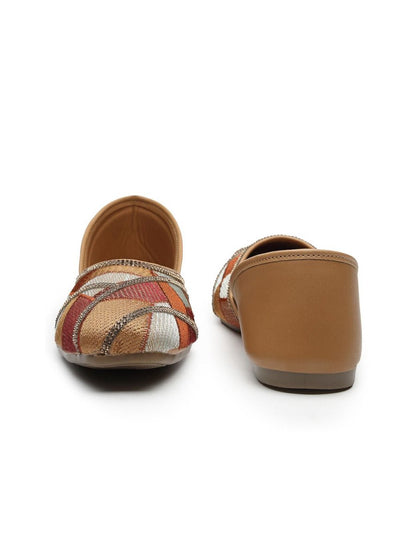 Dhiyona AK Women Solid Ballerinas Flats