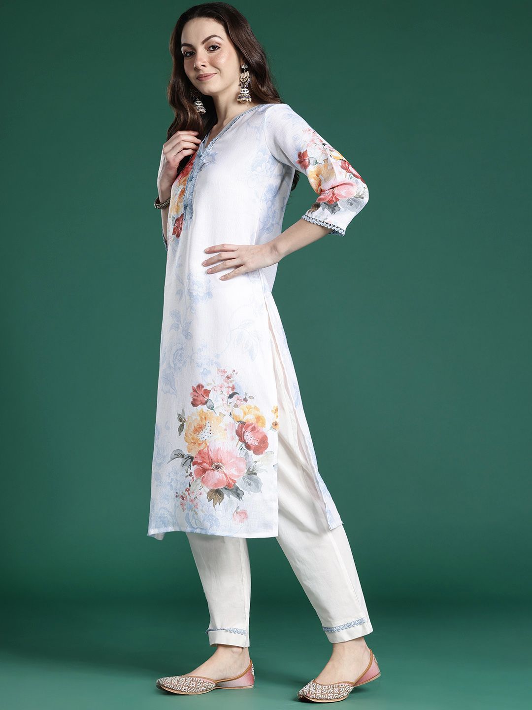 Dhiyona IE Floral Printed Beads and Stones Linen Kurta with Trousers & With Dupatta