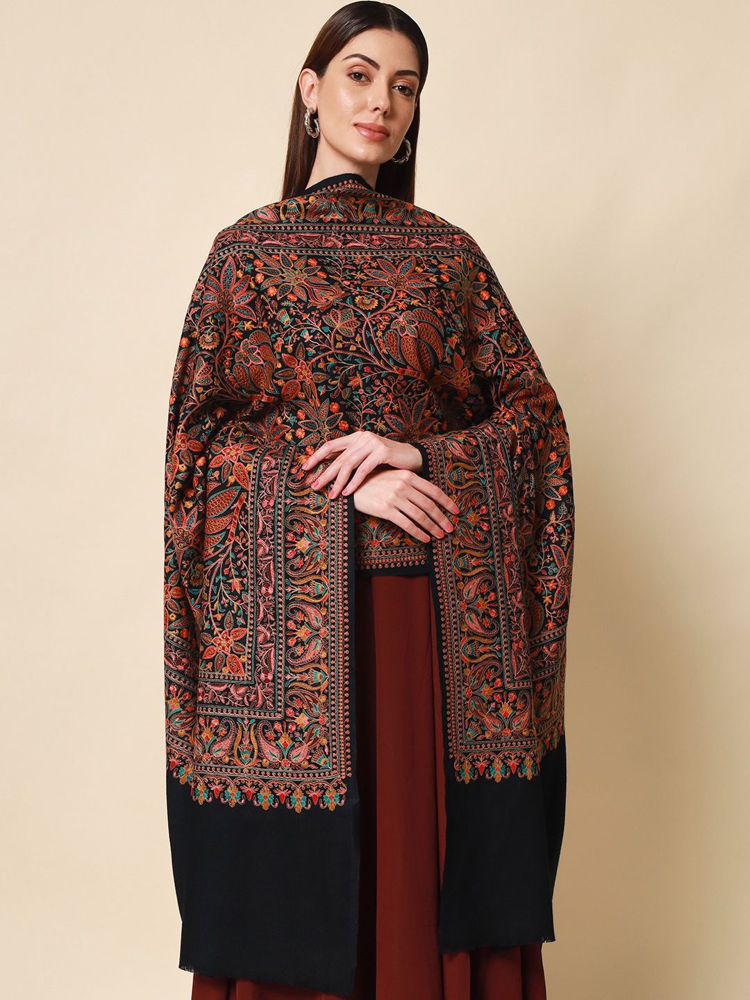 Dhiyona PA Women Black Embroidered Pure Wool Shawl