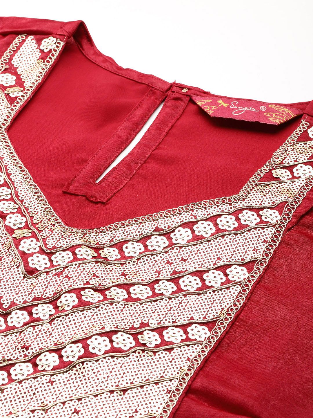 Dhiyona SN Women's Velvet Finish Embellished Kurta Set