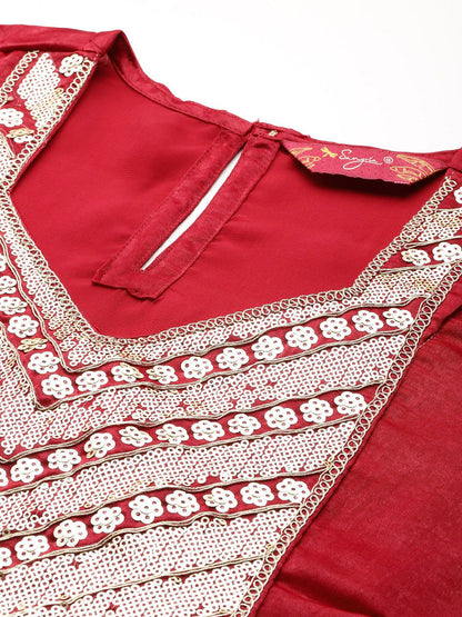 Dhiyona SN Women's Velvet Finish Embellished Kurta Set