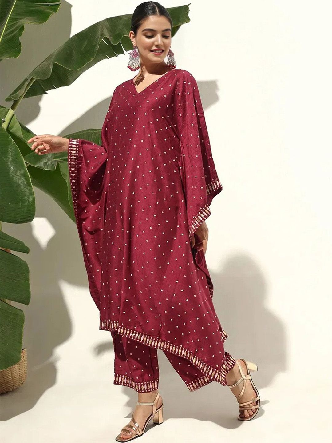 Dhiyona IS Women's Women Printed V-Neck Regular Kurta with Trousers