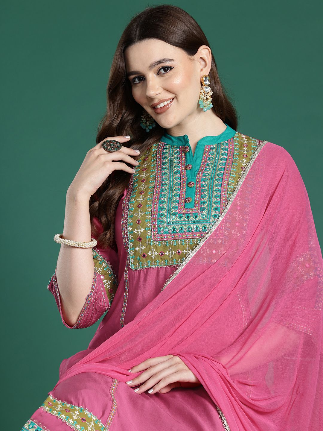 Dhiyona IE Ethnic Motifs Embroidered Panelled Mirror Work Kurta With Trousers & Dupatta