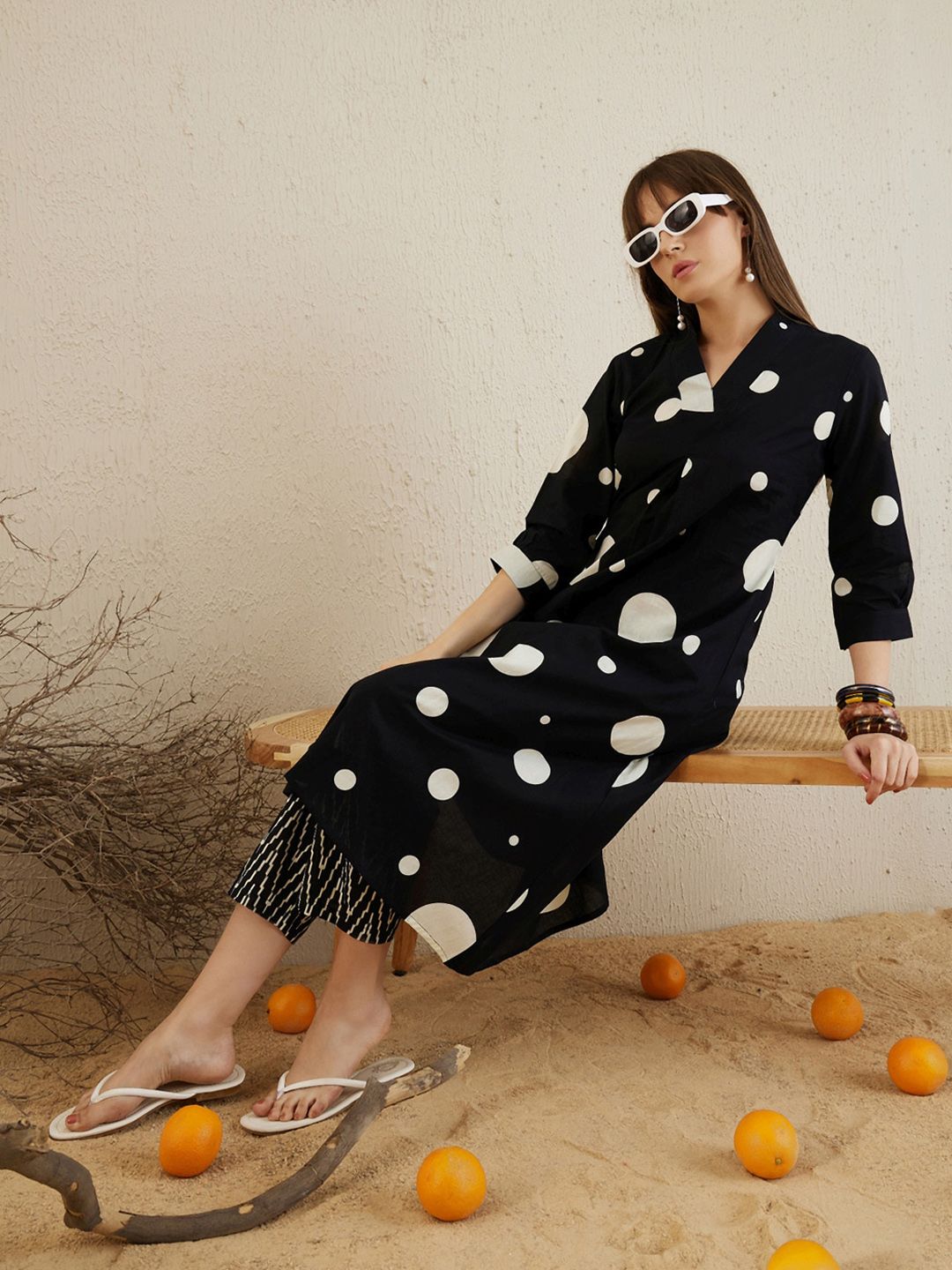 Dhiyona IE V Neck Printed Pleated Pure Cotton Straight Kurta with Trousers